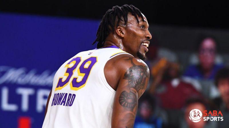 Dwight Howard suýt bị loại khỏi game 3 vì chửi thề