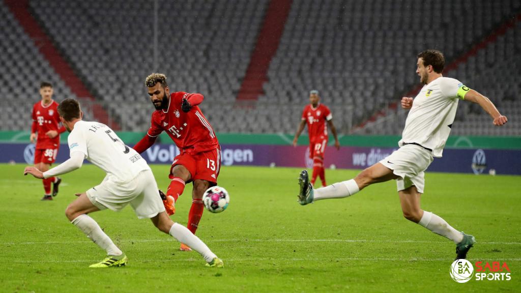 Tiền đạo số 13 hoàn tất cú đúp ở phút thứ 75