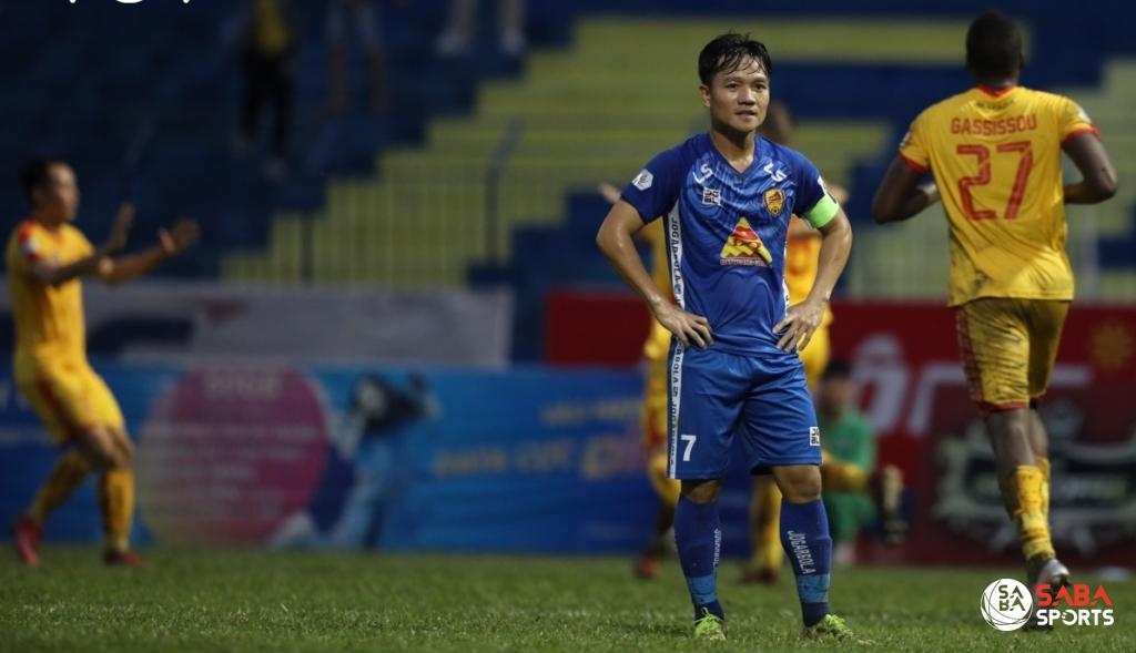 Sự thất vọng của Đinh Thanh Trung khi đội nhà thua cuộc