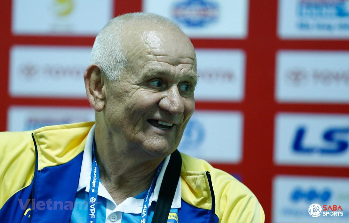 HLV từng vô địch C1 tái xuất để dẫn dắt Thanh Hóa