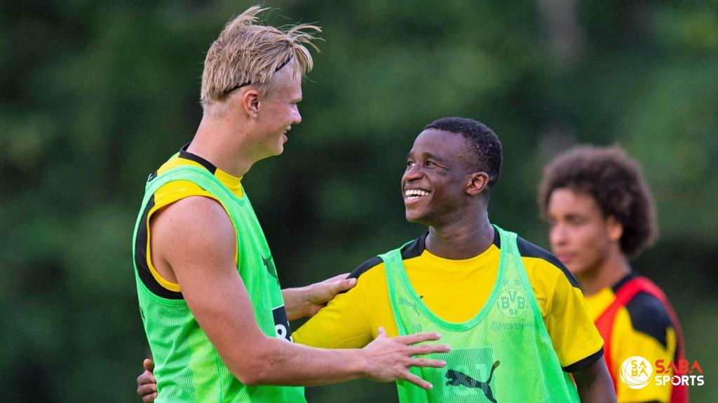 Bên cạnh Erling Haaland, Moukoko được dự đoán cũng sẽ là cái tên tạo nên địa chấn trong thời gian tới