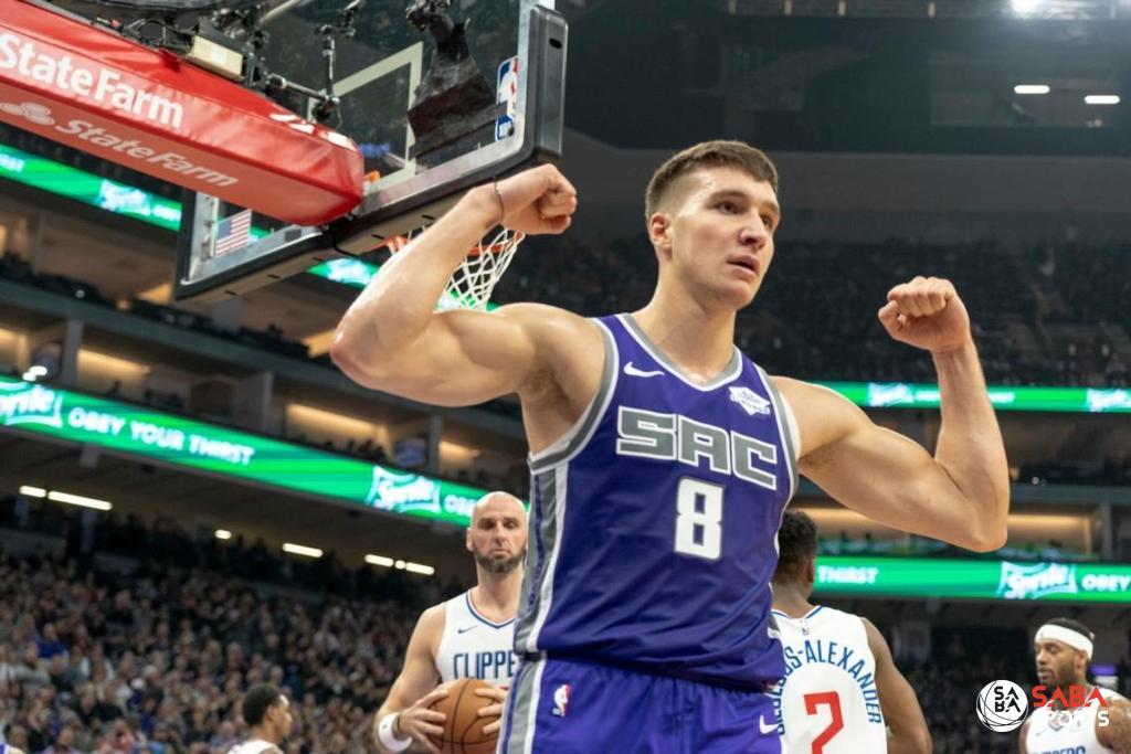 Mùa giải vừa qua, tay ném người Serbia ghi trung bình 15,1 điểm