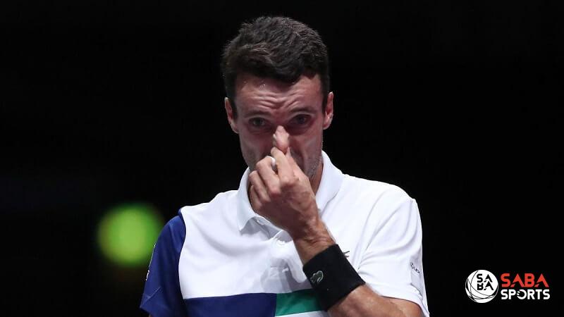 Agut bày tỏ sự giận dữ.