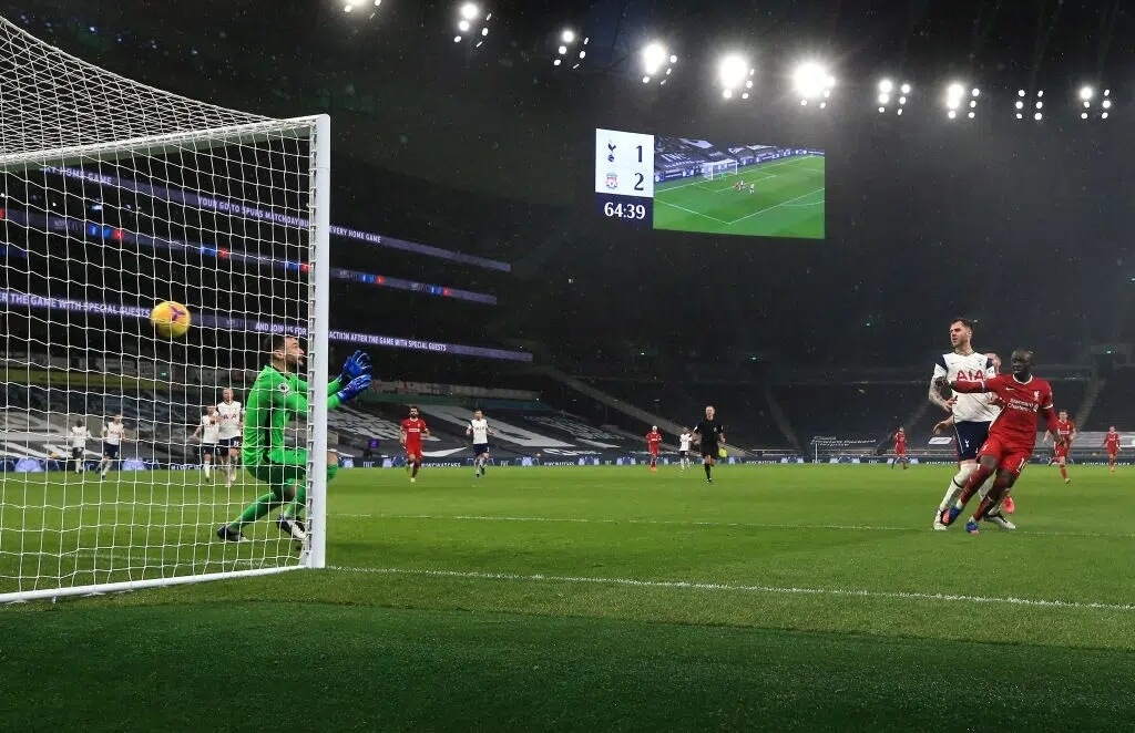 Mane ấn định tỷ số 3-1 với cú đá nối