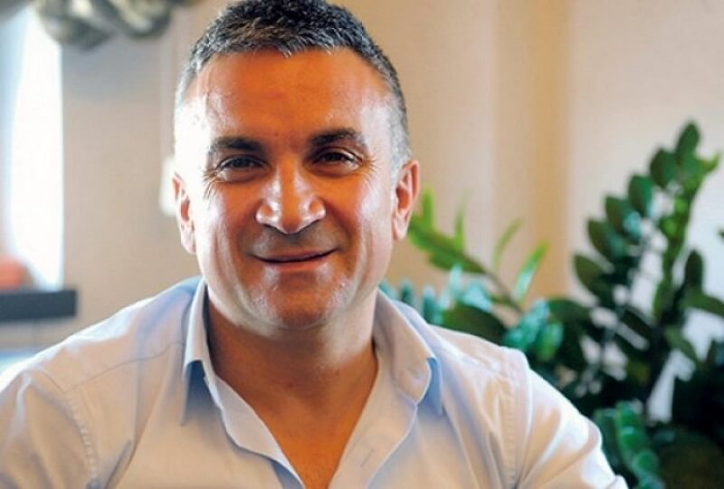 Ông Srdjan đánh giá con trai rất cao. (Ảnh: tennis World USA)