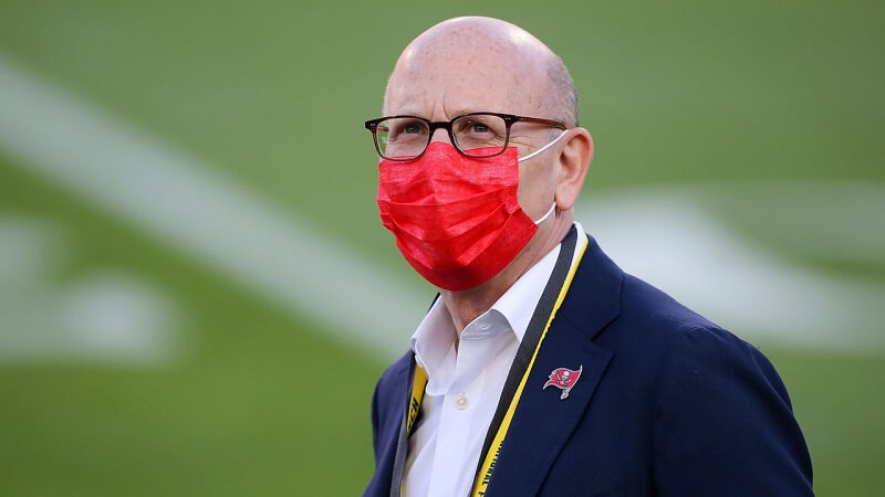 Joel Glazer thừa nhận sai lầm. (Ảnh: theScore)
