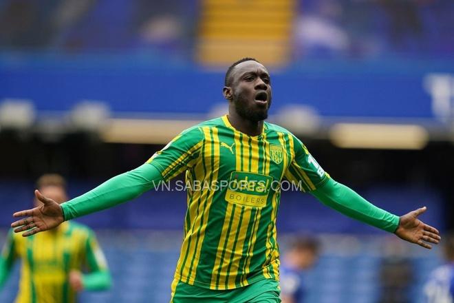 West Brom có thắng lợi tưng bừng.