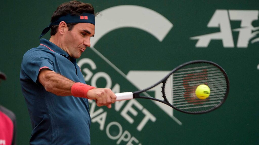 Những cú vung trái của Federer ở set 2 khá ấn tượng