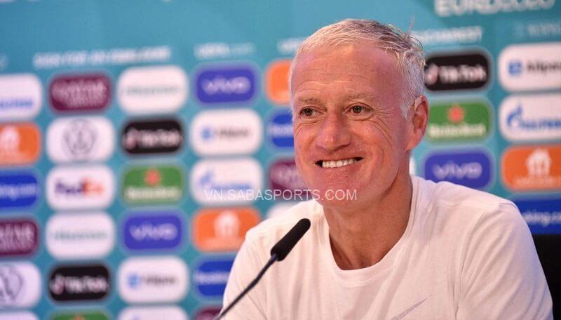 Deschamps hiểu rằng một người như Pogba cần được tự do. (Ảnh: Twitter)