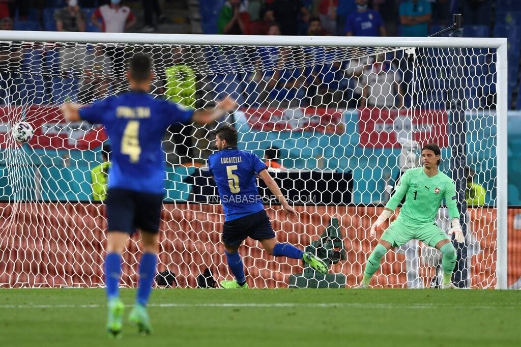 Ý mở tỷ số sau nhiều nỗ lực