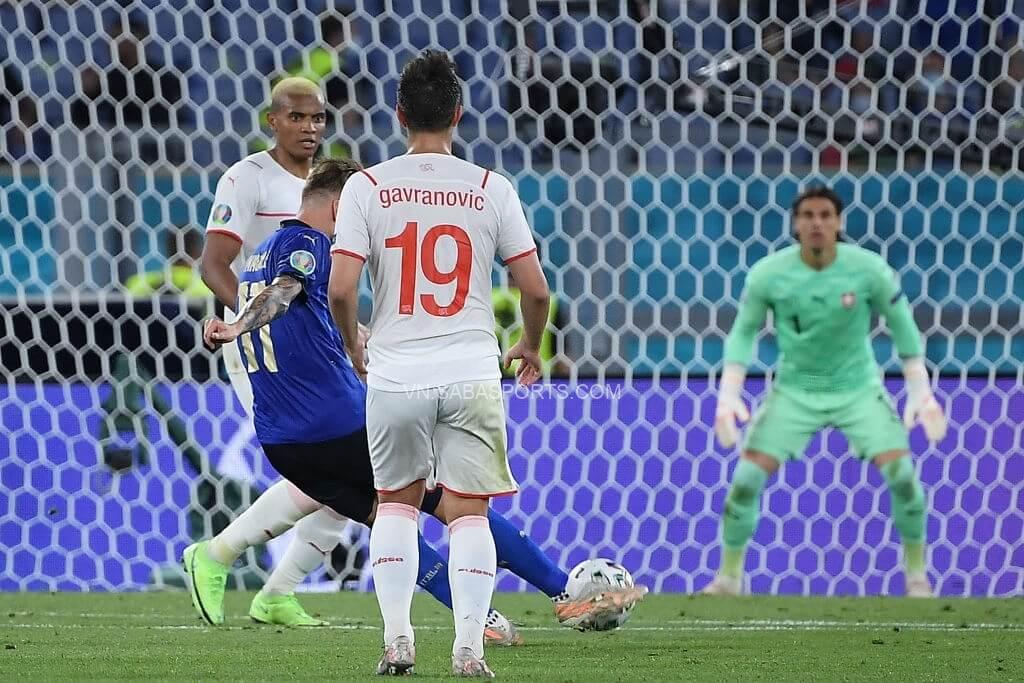 Tiền đạo Lazio hoàn tất chiến thắng 3-0