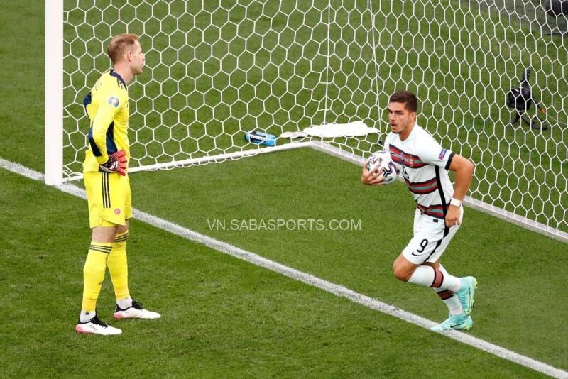 Bàn mở tỷ số giúp Bồ Đào Nha dễ đá hơn rất nhiều