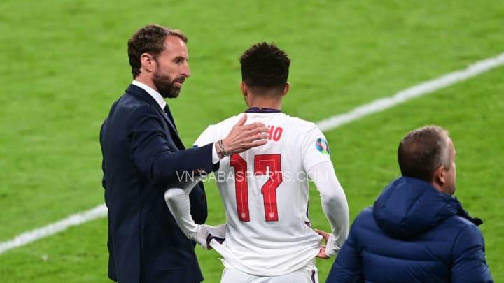 HLV Southgate đang không trọng dụng Sancho