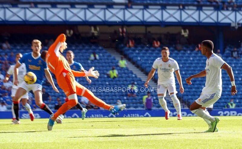 Tài năng trẻ 20 tuổi có pha xử lý mẫu mực