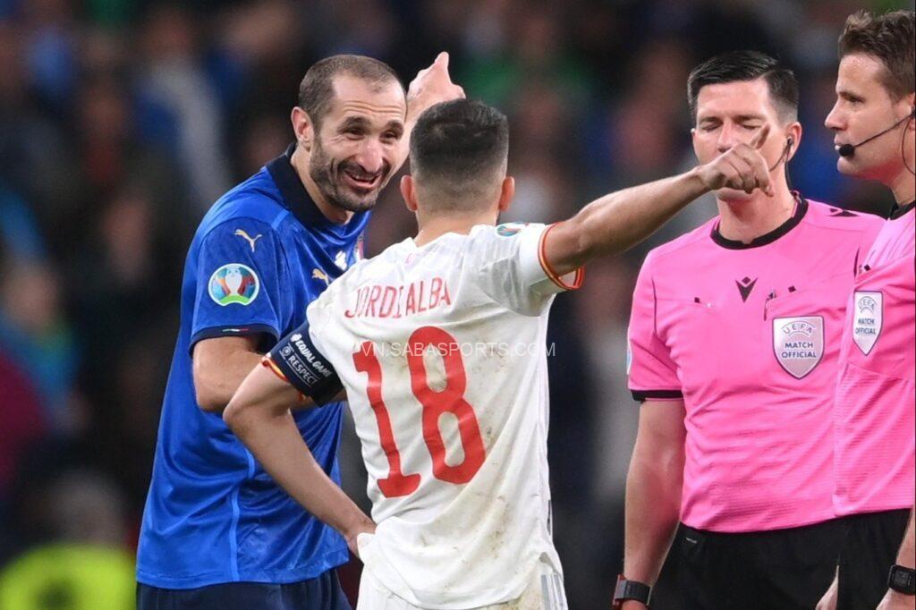 Chiellini có kinh nghiệm cho những cuộc chấn hưng