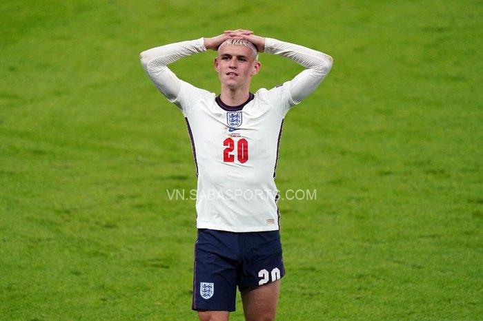 Tuyến giữa tuyển Anh đứng trước nguy cơ mất Phil Foden tại trận đấu quan trọng nhất.