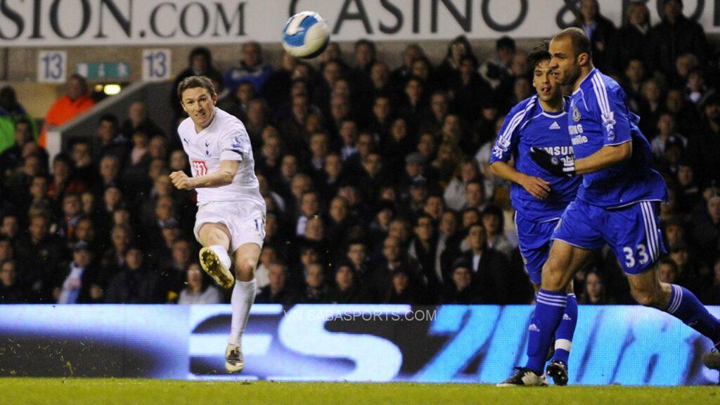 Robbie Keane cứa lòng đẹp mắt ấn định tỷ số chung cuộc 4-4