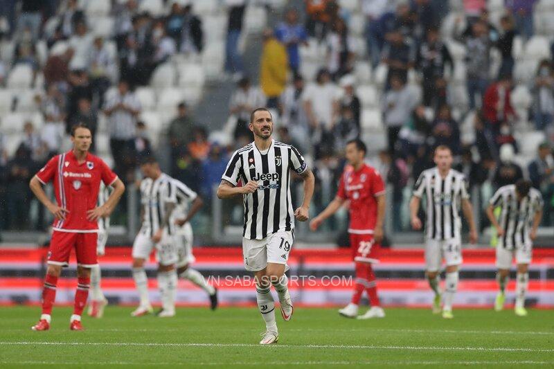 Bonucci nhân đôi cách biệt từ chấm phạt đền