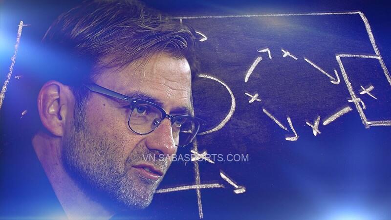 Klopp theo đuổi lối tấn công rực lửa.