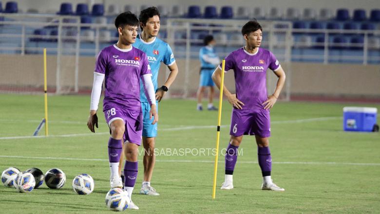 Hồ Tấn Tài mong mọi người đồng cảm khi ĐTVN phải gặp các đối thủ mạnh