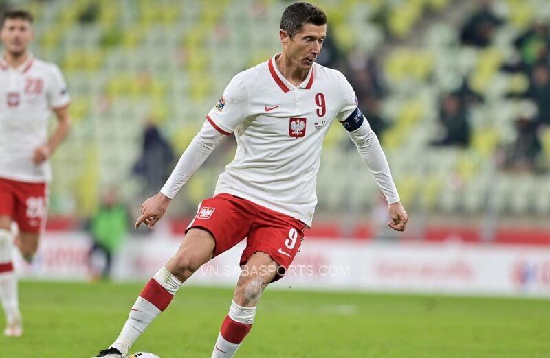 Lewandowski là đầu tàu của Ba Lan.