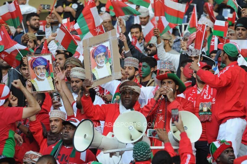 Hình ảnh thường thấy trên SVĐ của Oman