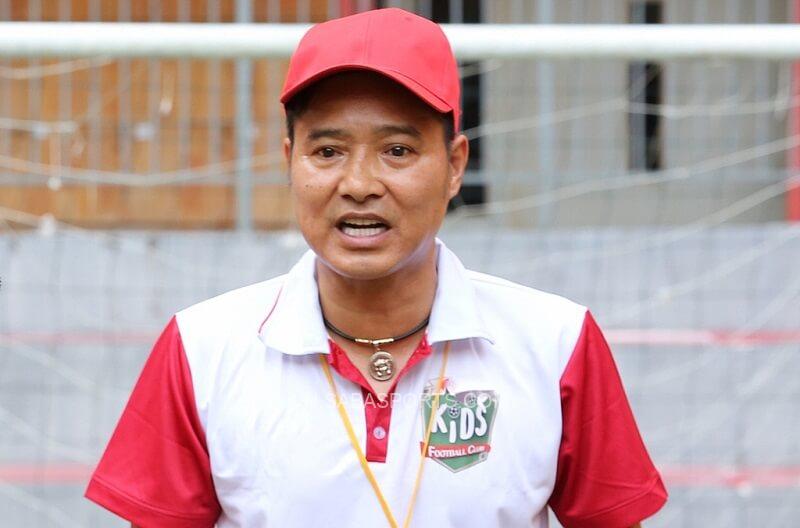 Hồng Sơn mong các đàn em thi đấu chắc chắn. (Ảnh: đội tuyển bóng đá)