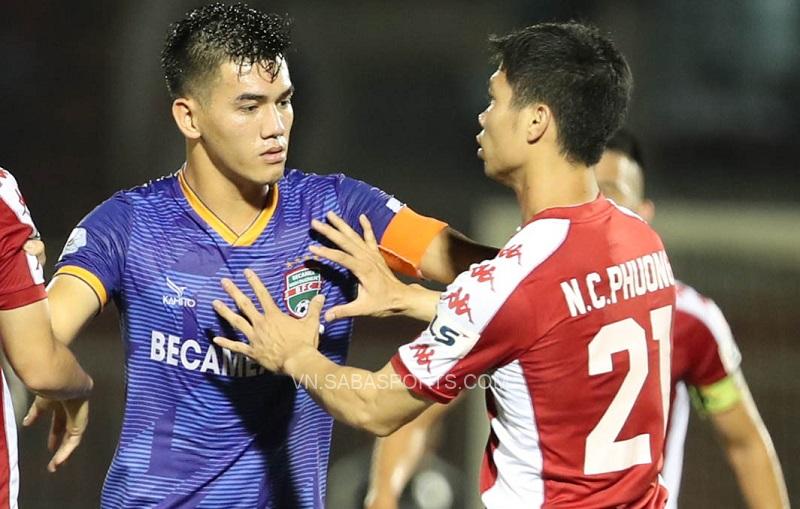 Tiến Linh và Công Phượng từng có các cuộc đối đầu thú vị ở cấp CLB