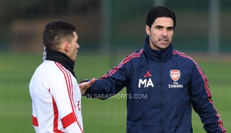 Arsenal sắp bán được hàng tồn với giá cao