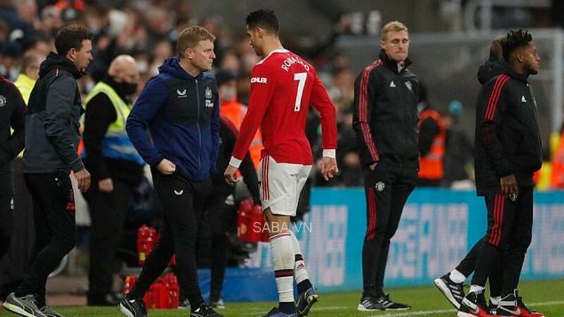 CR7 không giao lưu với cổ động viên. (Ảnh: Twitter)