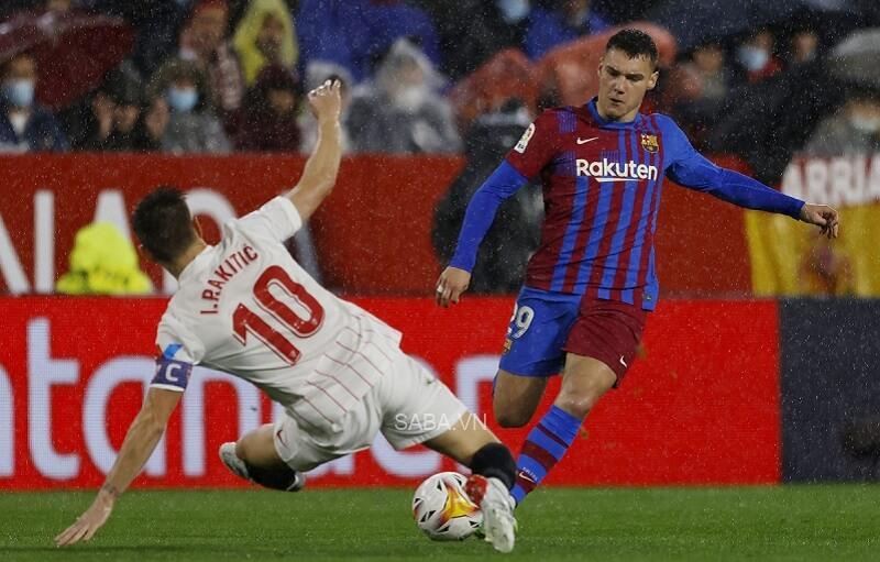 Barca không thể cải thiện thứ hạng.