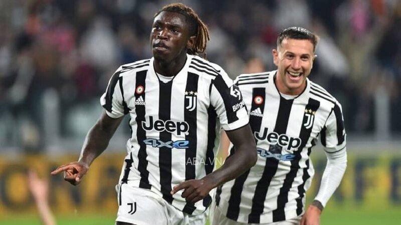 Moise Kean mở tỷ số vào cuối hiệp 1 cho Juventus
