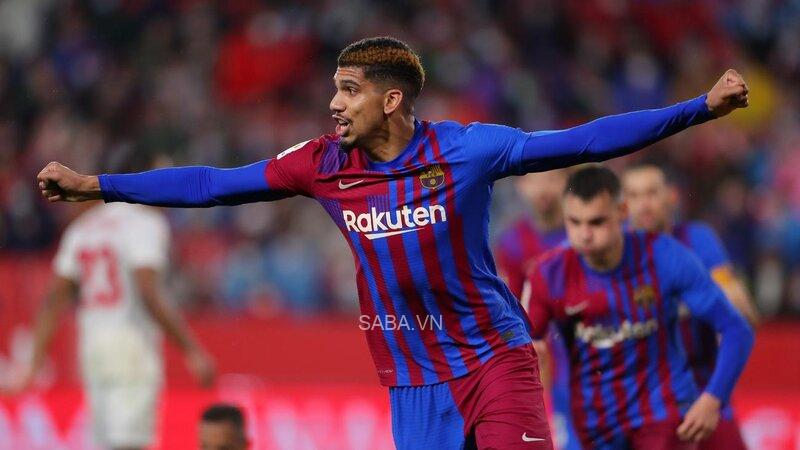 Araujo đem về bàn thắng cuối cùng của trận đấu 