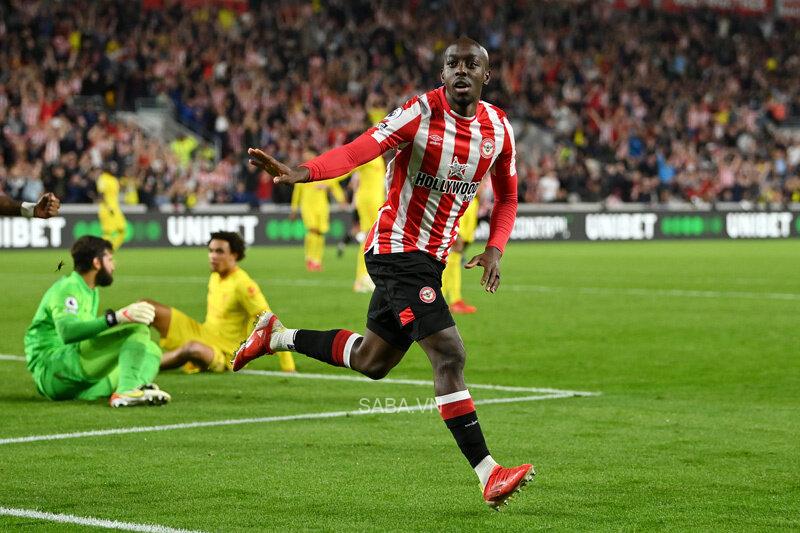 Liverpool bị Brentford cầm chân 3-3 ở lượt đi