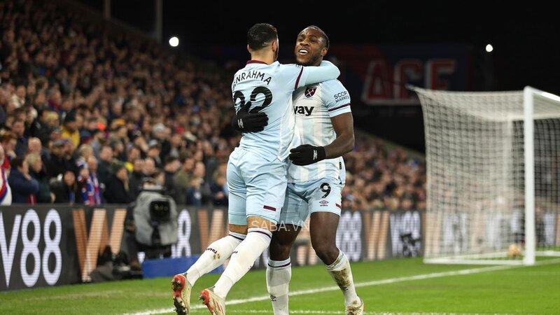 West Ham có hiệp đấu hoàn hảo để dẫn 3 bàn 