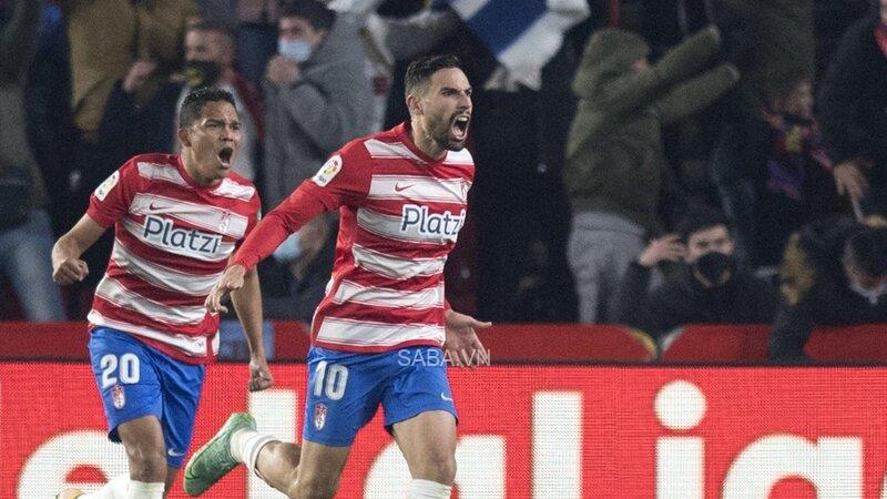 Granada có được bàn gỡ ở những phút cuối cùng