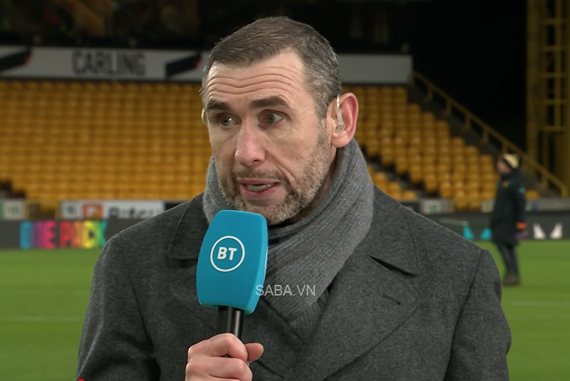 Martin Keown khuyên Arsenal nên tập sẵn với việc chỉ thi đấu với 10 người