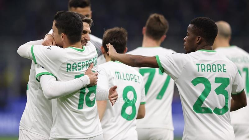 Sassuolo tạo nên cơn địa chấn ngay tại đất Milan