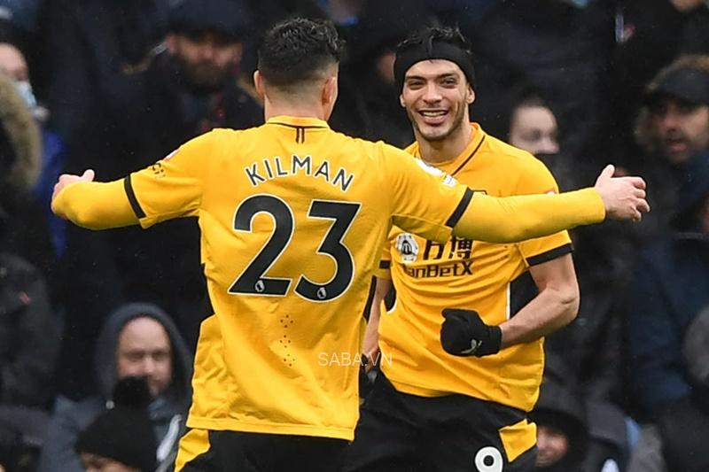 Wolves khởi đầu như mơ với 2 bàn chóng vánh