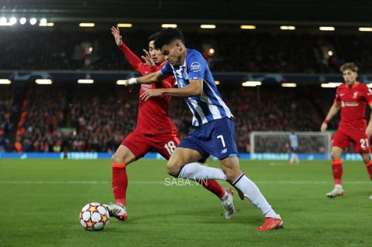 Luis Diaz đã có dịp đối đầu trước các đồng đội mới ngay trong mùa này