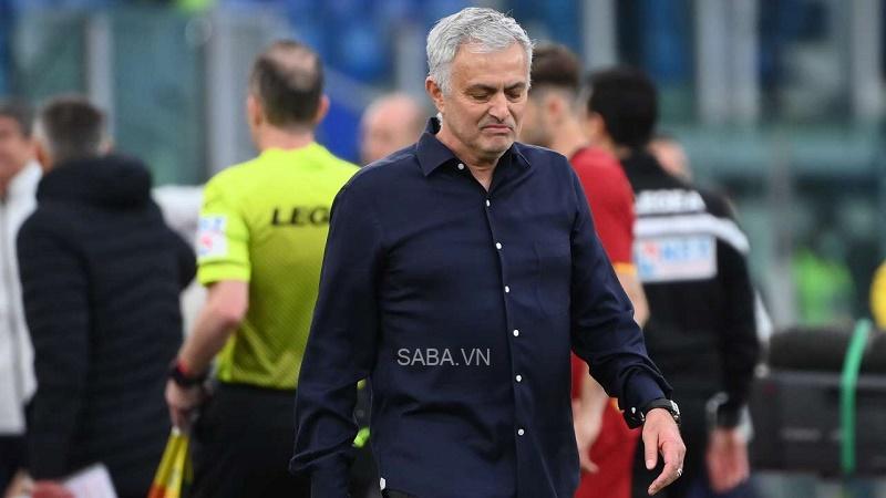 Mourinho ẩn ý muốn xem Inter Milan bị đánh bại ở Champions League (Ảnh: Getty)