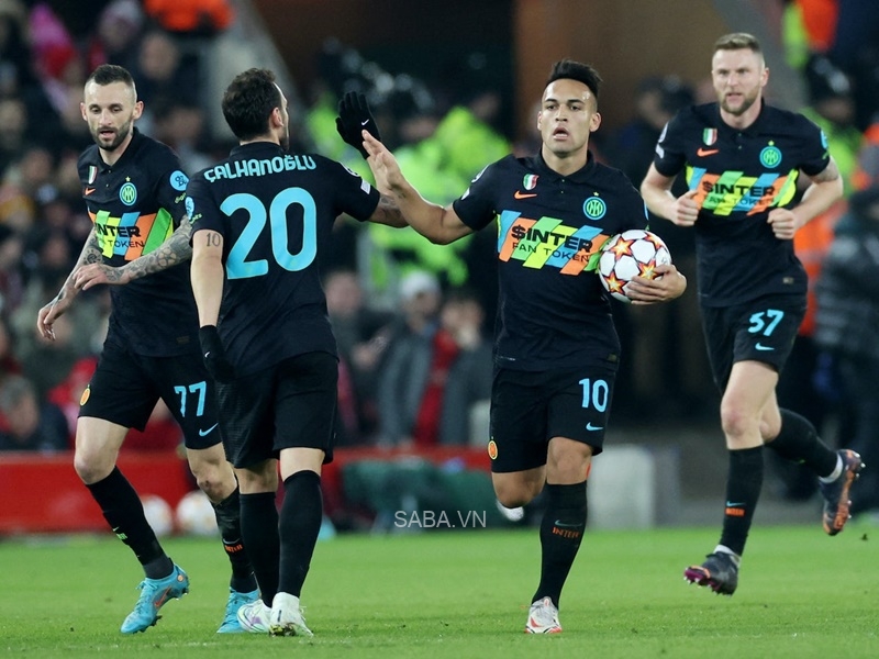 Martinez đem về bàn danh dự cho Inter