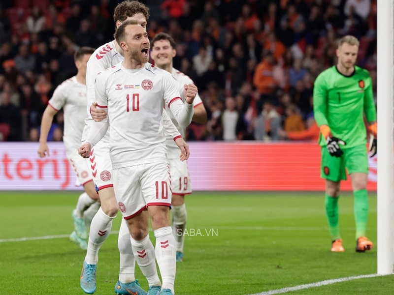 Bàn thắng đầy cảm xúc của Eriksen