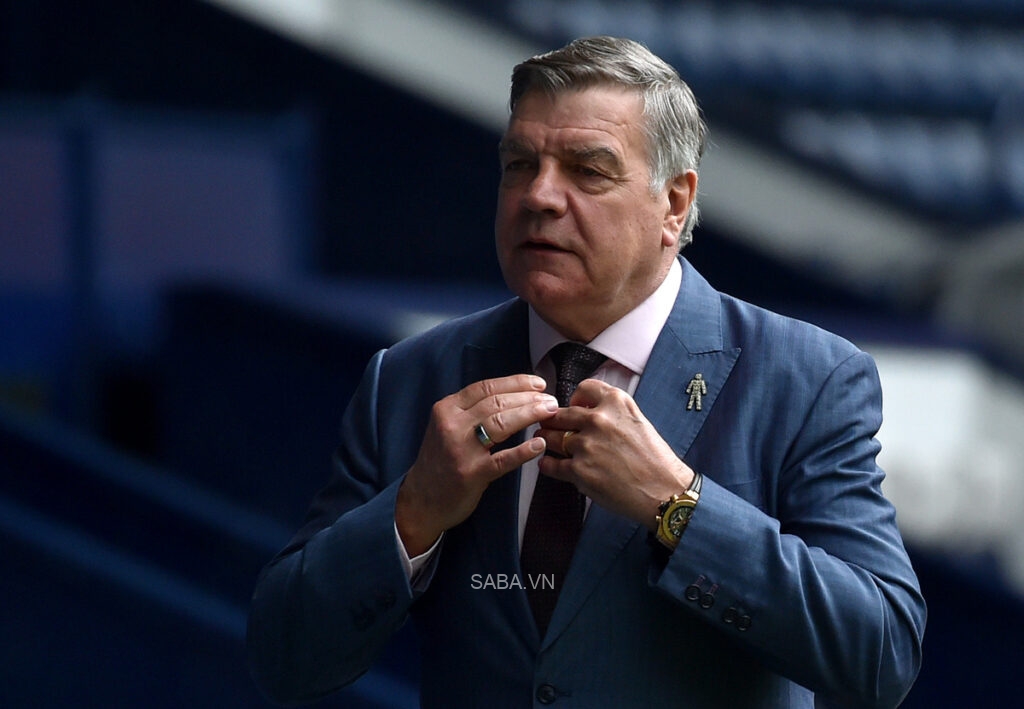 Sam Allardyce là ứng viên hàng đầu cho chiếc ghế nóng tại Burnley