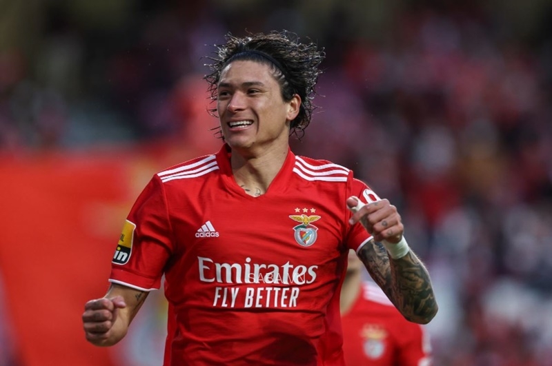 Darwin Nunez khiến các ông lớn phát sốt