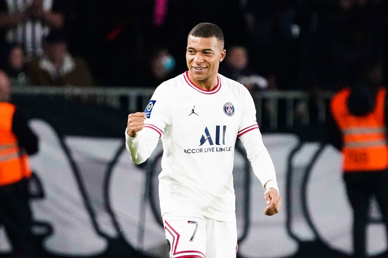 Mbappe băng băng về đích ở cuộc đua vua phá lưới