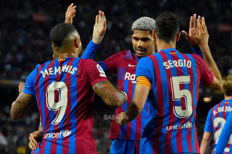 Barcelona áp đảo toàn diện trước đối thủ yếu