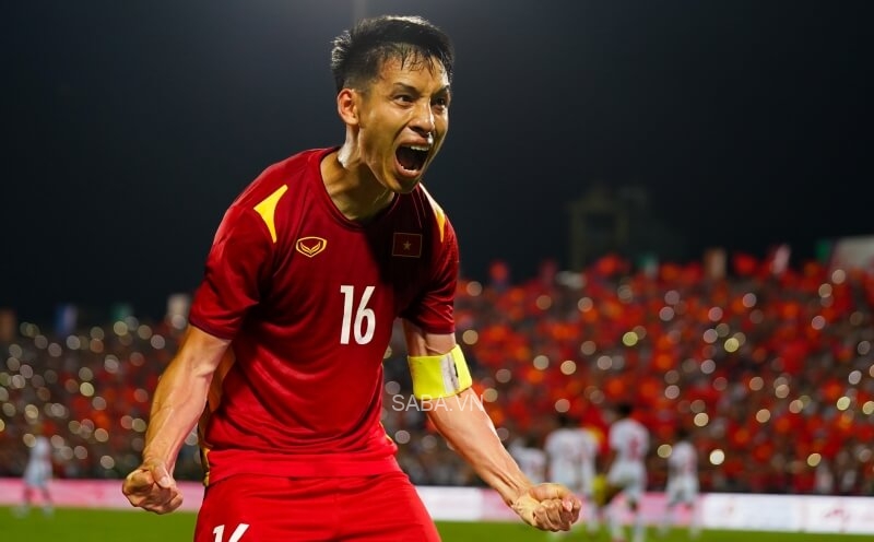 Hùng Dũng đóng góp đến 2 bàn thắng ở giai đoạn vòng bảng