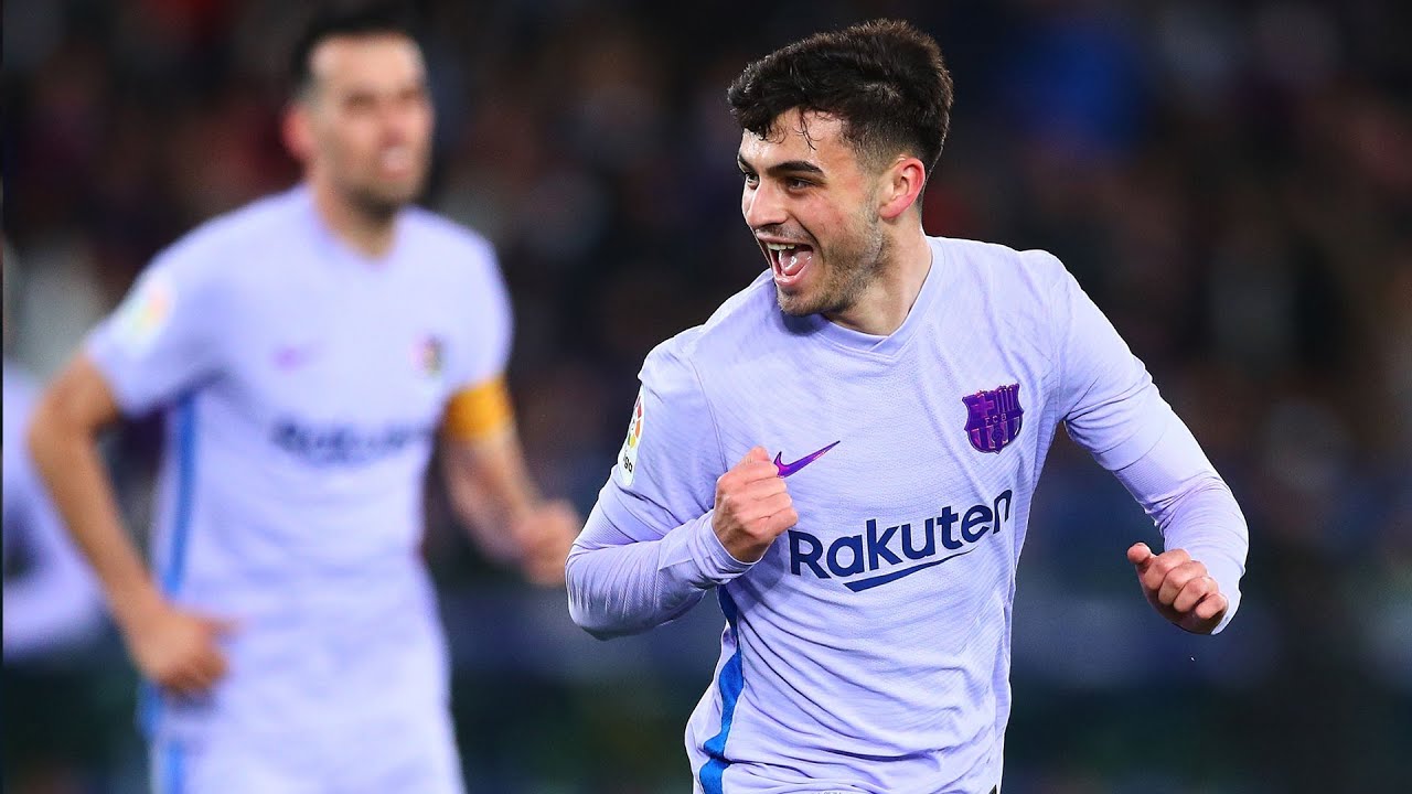 Màn trình diễn đẳng cấp của Pedri mùa giải 2021/22