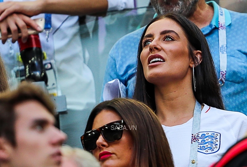 Cận cảnh nhan sắc của vợ Harry Maguire